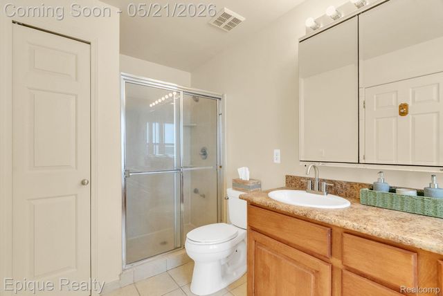 43040 Emerson Way, Novi, MI 48377