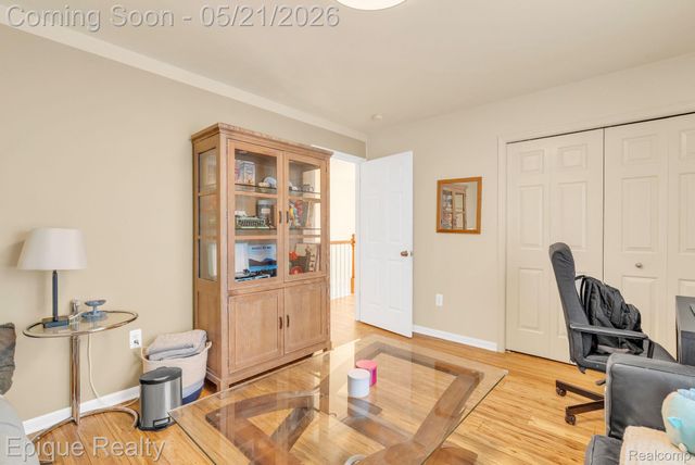 43040 Emerson Way, Novi, MI 48377