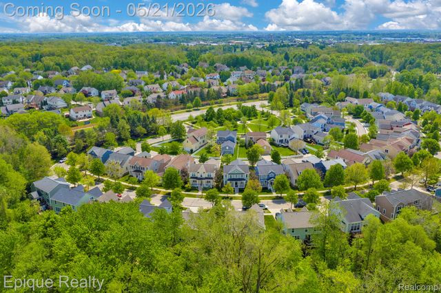 43040 Emerson Way, Novi, MI 48377