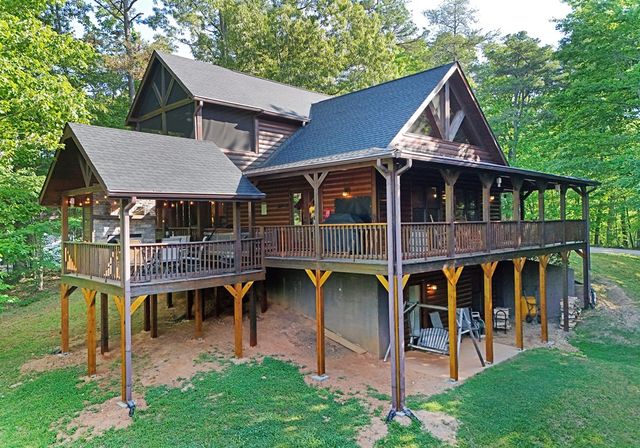 93 Deer Hunter Trail, Blue Ridge, GA 30513