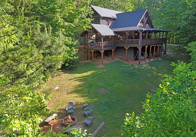 93 Deer Hunter Trail, Blue Ridge, GA 30513