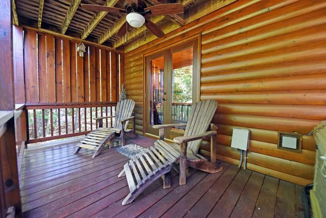 93 Deer Hunter Trail, Blue Ridge, GA 30513