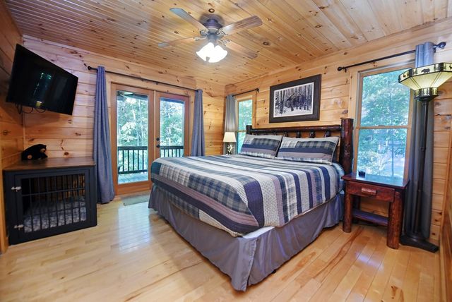 93 Deer Hunter Trail, Blue Ridge, GA 30513