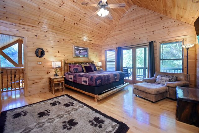 93 Deer Hunter Trail, Blue Ridge, GA 30513