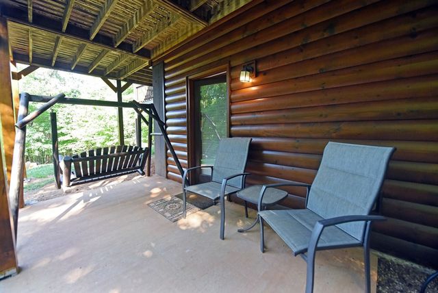 93 Deer Hunter Trail, Blue Ridge, GA 30513