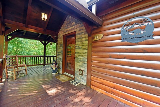 93 Deer Hunter Trail, Blue Ridge, GA 30513