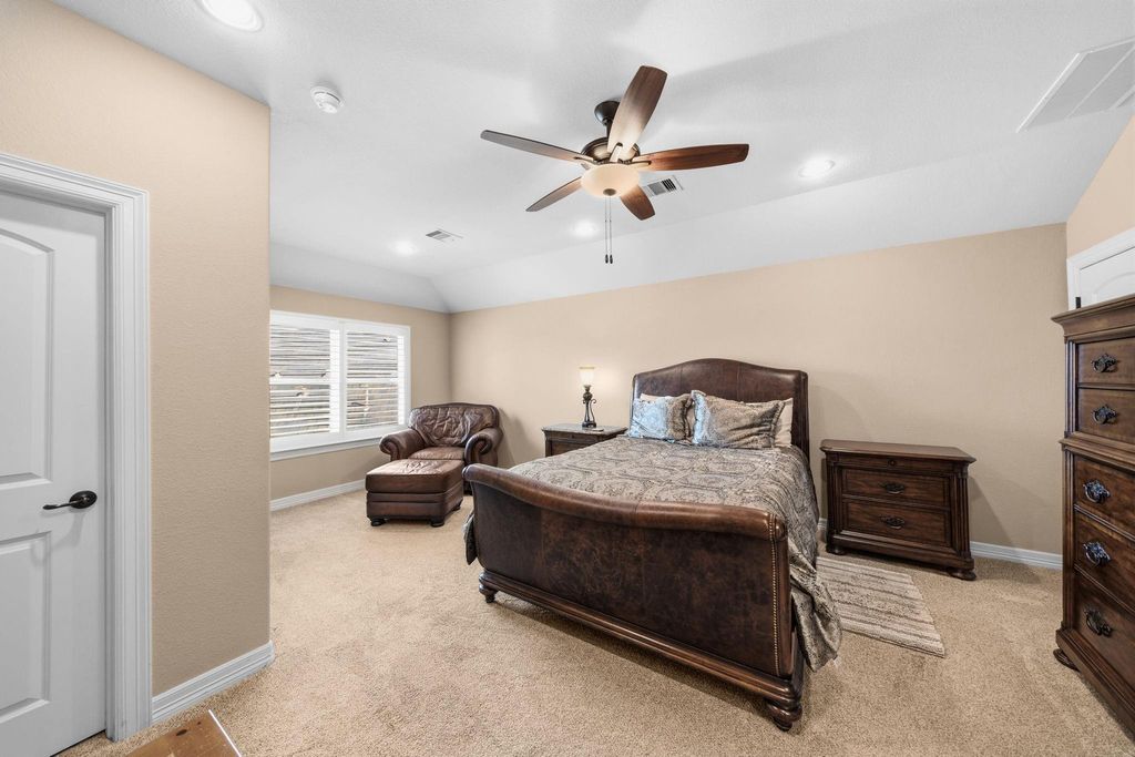 Image 24 of property listing at 5127 Wheaton Park Drive, Sugar Land, TX 77479