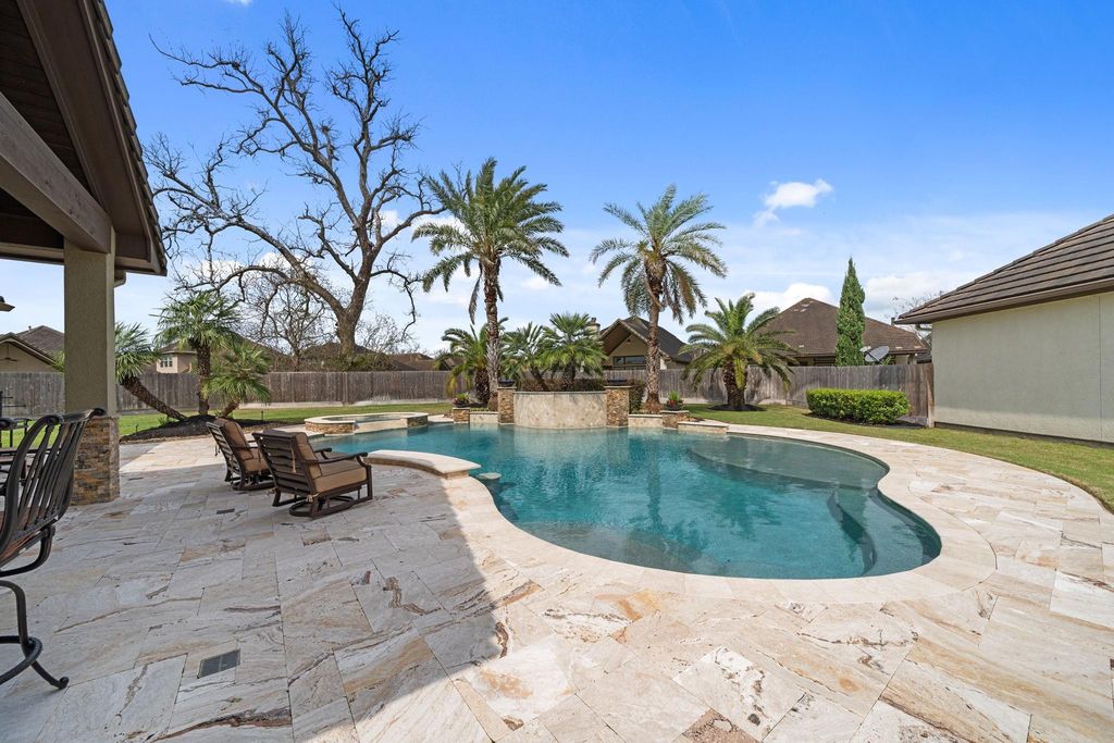 Image 39 of property listing at 5127 Wheaton Park Drive, Sugar Land, TX 77479