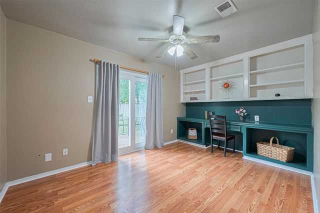 3319 Sycamore Springs Drive, Houston, TX 77339