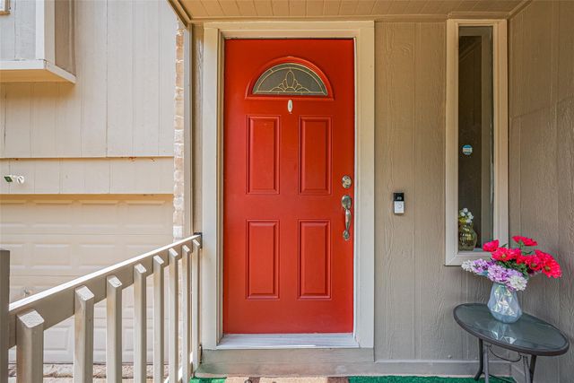 3319 Sycamore Springs Drive, Houston, TX 77339
