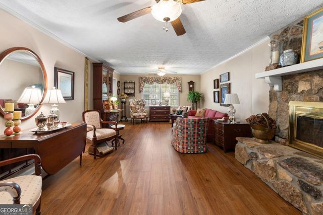 142 Plymouth Drive, Cartersville, GA 30120