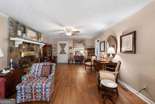 142 Plymouth Drive, Cartersville, GA 30120