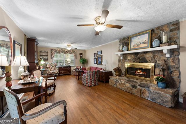 142 Plymouth Drive, Cartersville, GA 30120