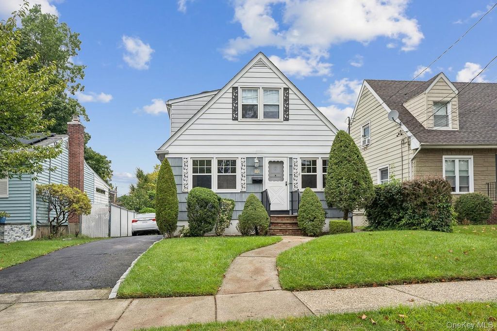 41 Margaretta Court, Staten Island, NY 10314 — exterior