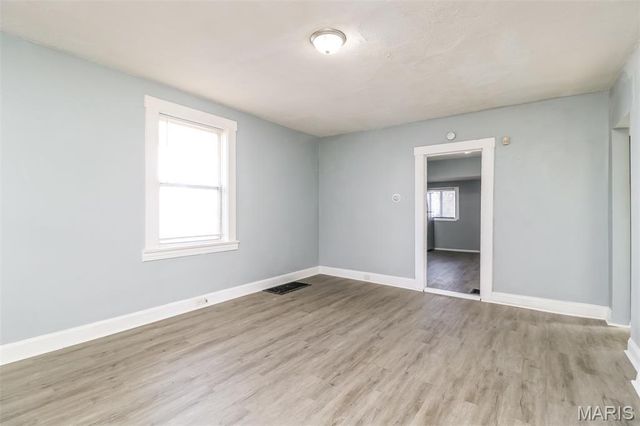 5470 Hamilton Avenue, Jennings, MO 63136