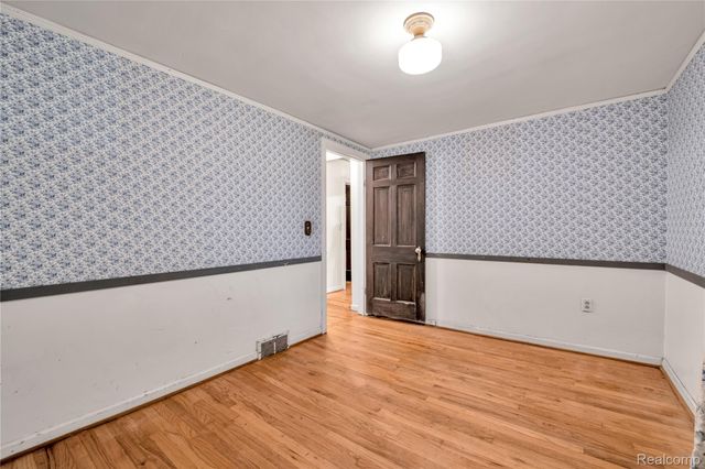 3870 Benstein Road, Commerce Charter Township, MI 48382