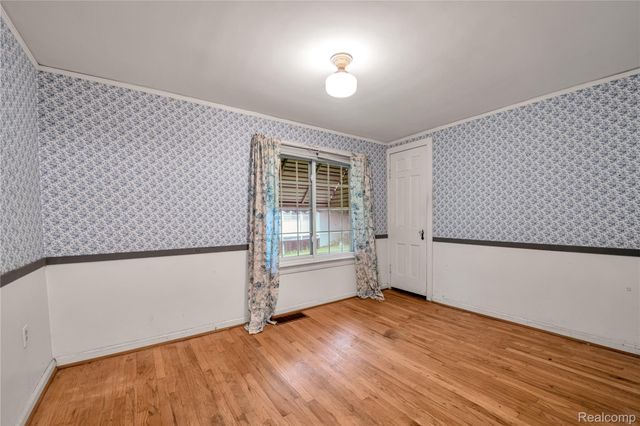 3870 Benstein Road, Commerce Charter Township, MI 48382