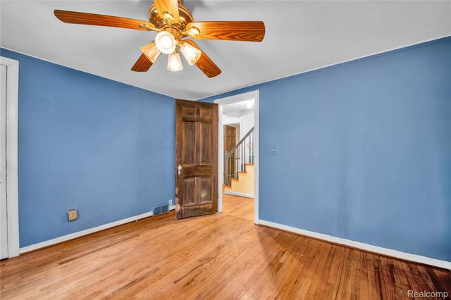 3870 Benstein Road, Commerce Charter Township, MI 48382