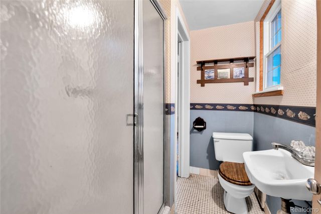 3870 Benstein Road, Commerce Charter Township, MI 48382