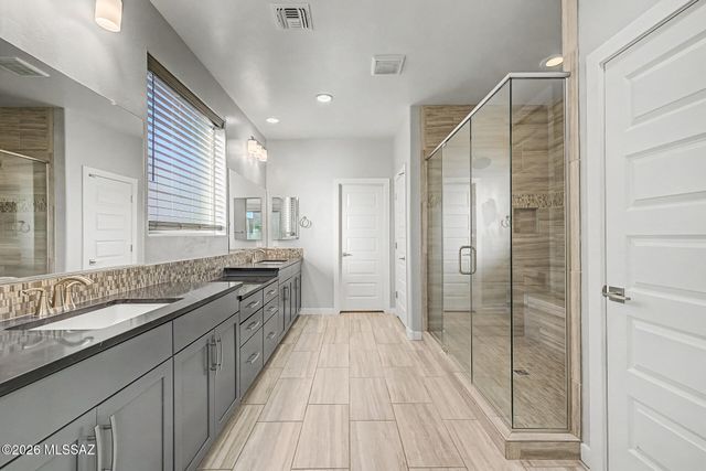 11839 N Silver Village Place, Tucson, AZ 85737