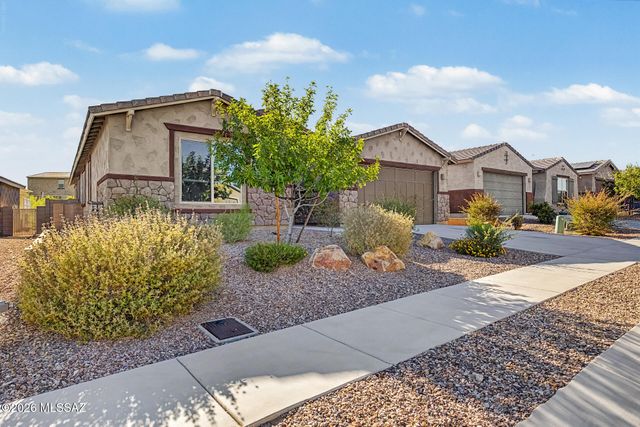 11839 N Silver Village Place, Tucson, AZ 85737