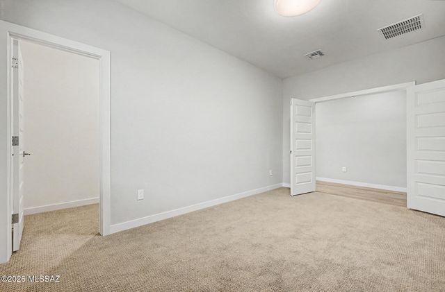 11839 N Silver Village Place, Tucson, AZ 85737
