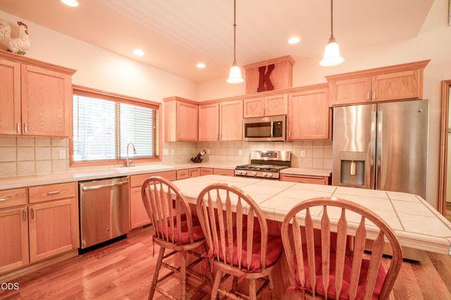 55620 Wagon Master Way, Bend, OR 97707