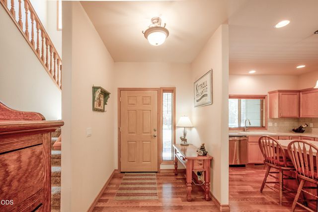 55620 Wagon Master Way, Bend, OR 97707