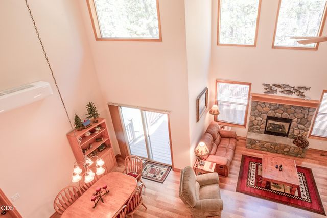 55620 Wagon Master Way, Bend, OR 97707