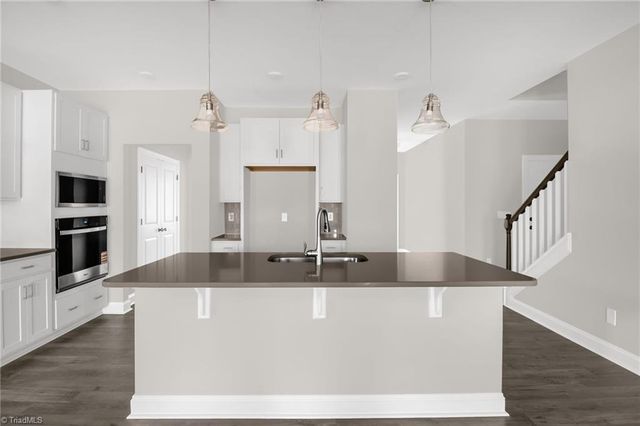 1465 Gunnison Court, Kernersville, NC 27284