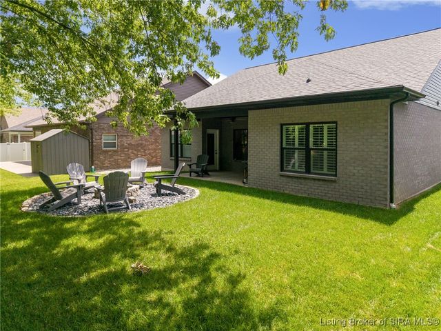 4694 Red Tail Ridge, Jeffersonville, IN 47130