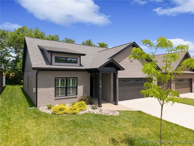 4694 Red Tail Ridge, Jeffersonville, IN 47130