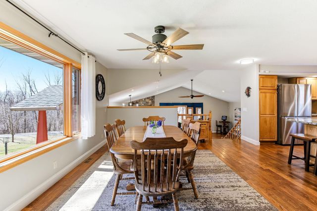 576 Burr Oak Lane, Hudson, WI 54016