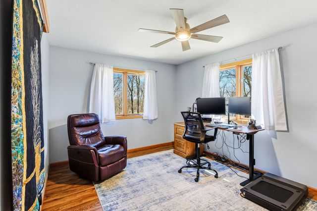 576 Burr Oak Lane, Hudson, WI 54016