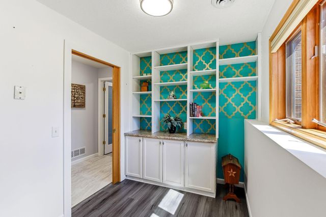 576 Burr Oak Lane, Hudson, WI 54016