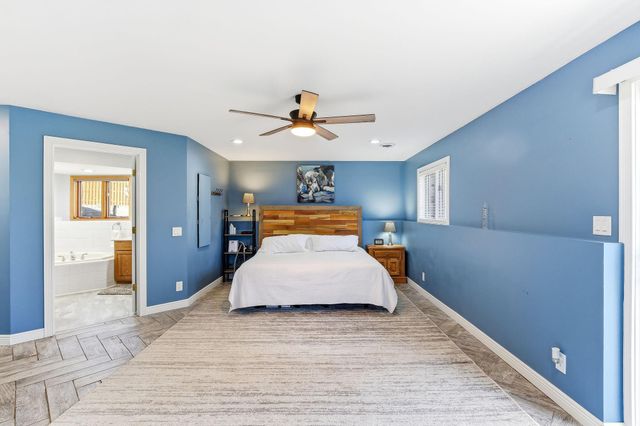 576 Burr Oak Lane, Hudson, WI 54016