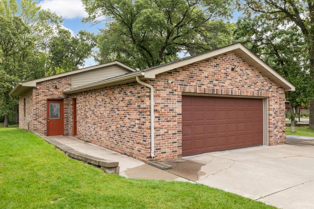 576 Burr Oak Lane, Hudson, WI 54016