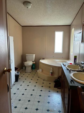 956 Robinson Cutoff, Vinton, LA 70668