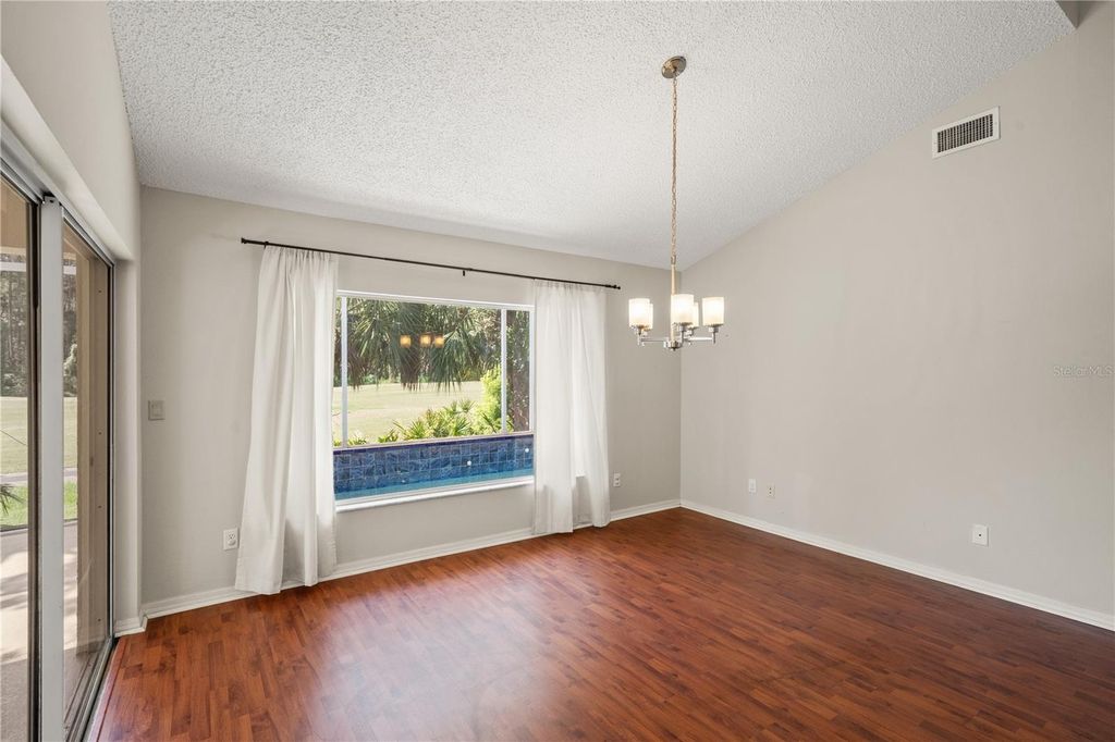 Image 20 of property listing at 6005 FAIRWAY PALMS COURT, Tampa, FL 33647