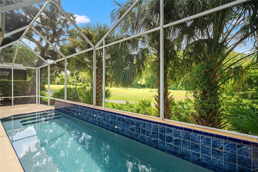 Image 3 of property listing at 6005 FAIRWAY PALMS COURT, Tampa, FL 33647