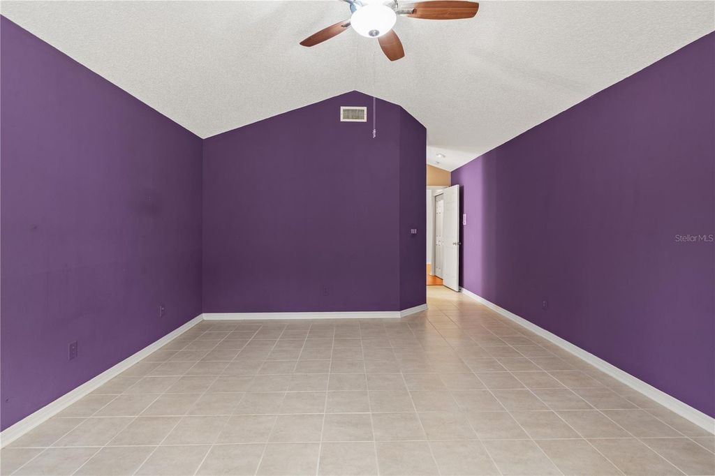 Image 23 of property listing at 6005 FAIRWAY PALMS COURT, Tampa, FL 33647
