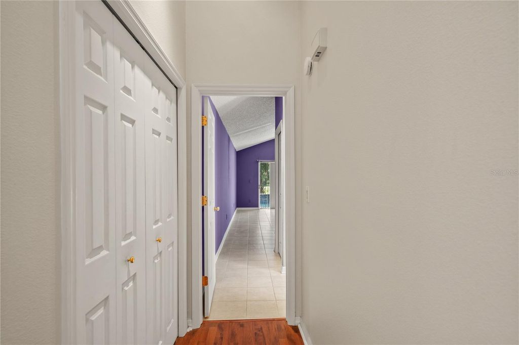 Image 25 of property listing at 6005 FAIRWAY PALMS COURT, Tampa, FL 33647