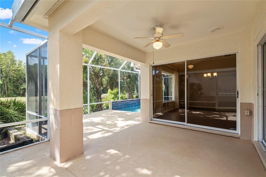 Image 43 of property listing at 6005 FAIRWAY PALMS COURT, Tampa, FL 33647