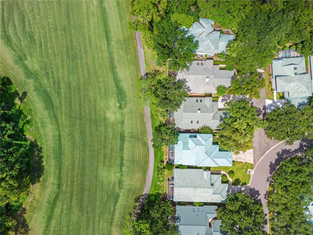 Image 47 of property listing at 6005 FAIRWAY PALMS COURT, Tampa, FL 33647