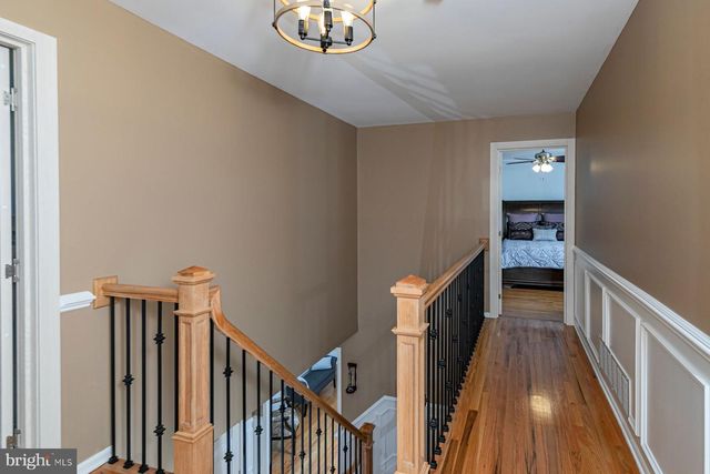 91 HIDDEN LAKE DR, North Brunswick, NJ 08902