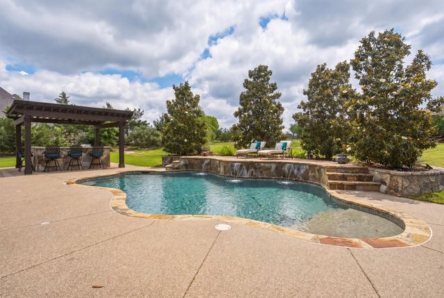 1232 Meredith Creek Lane, Fort Worth, TX 76179