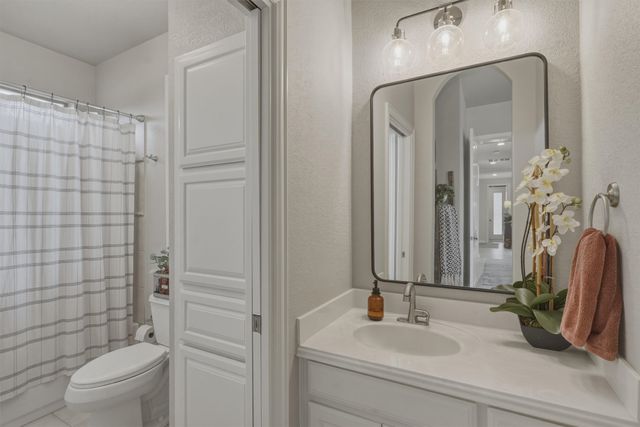 1232 Meredith Creek Lane, Fort Worth, TX 76179