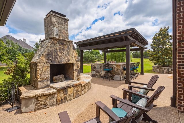 1232 Meredith Creek Lane, Fort Worth, TX 76179