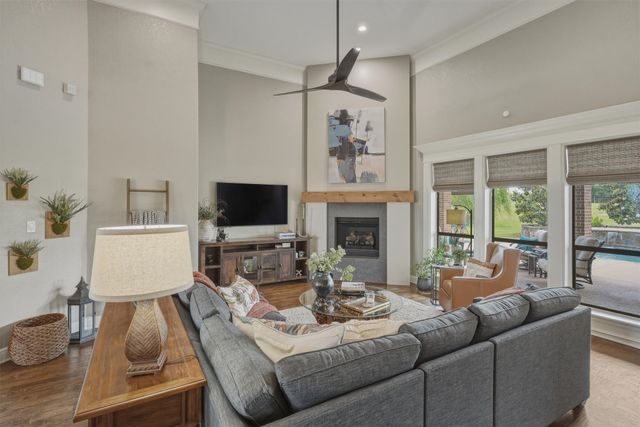 1232 Meredith Creek Lane, Fort Worth, TX 76179