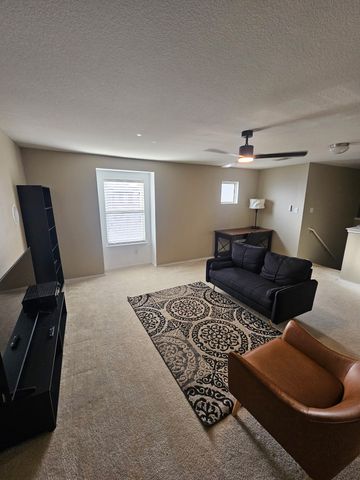 824 Green Heath Avenue, Fort Worth, TX 76120